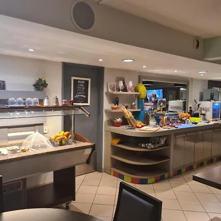 Hotell Design Resto Novo Le Mans 2*