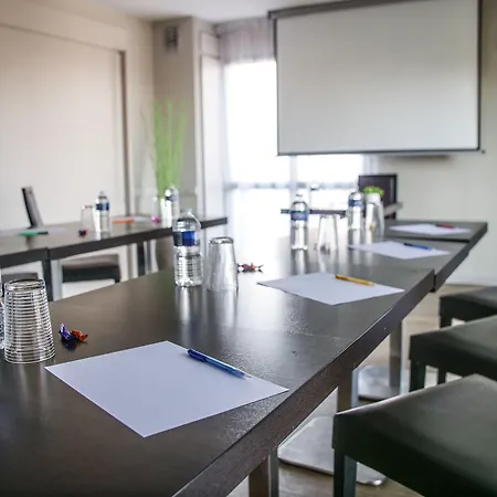 Отель Hotel Inn Design & Restaurant Le Mans