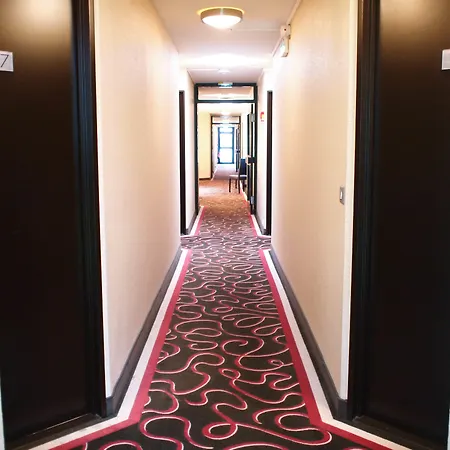 Hotel Inn Design & Restaurant Le Mans 2*