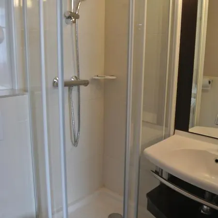 Hotel Inn Design & Restaurant Le Mans Отель 2*