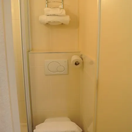 Hotel Inn Design & Restaurant Le Mans Отель Арнаж