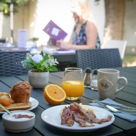 Отель Hotel Inn Design & Restaurant Le Mans