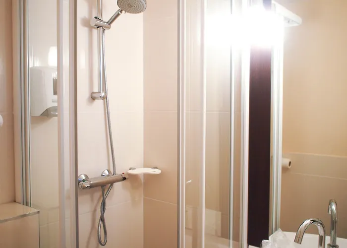 Design & Restaurant Le Mans Szálloda 2*